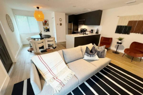 Urban Elegance: Trendy Modern Apartment in Wynwood
